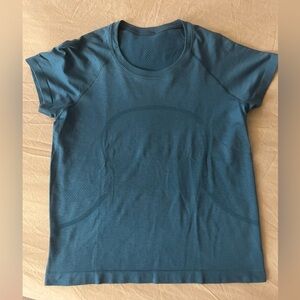 Lululemon breeze by swiftly tshirt
